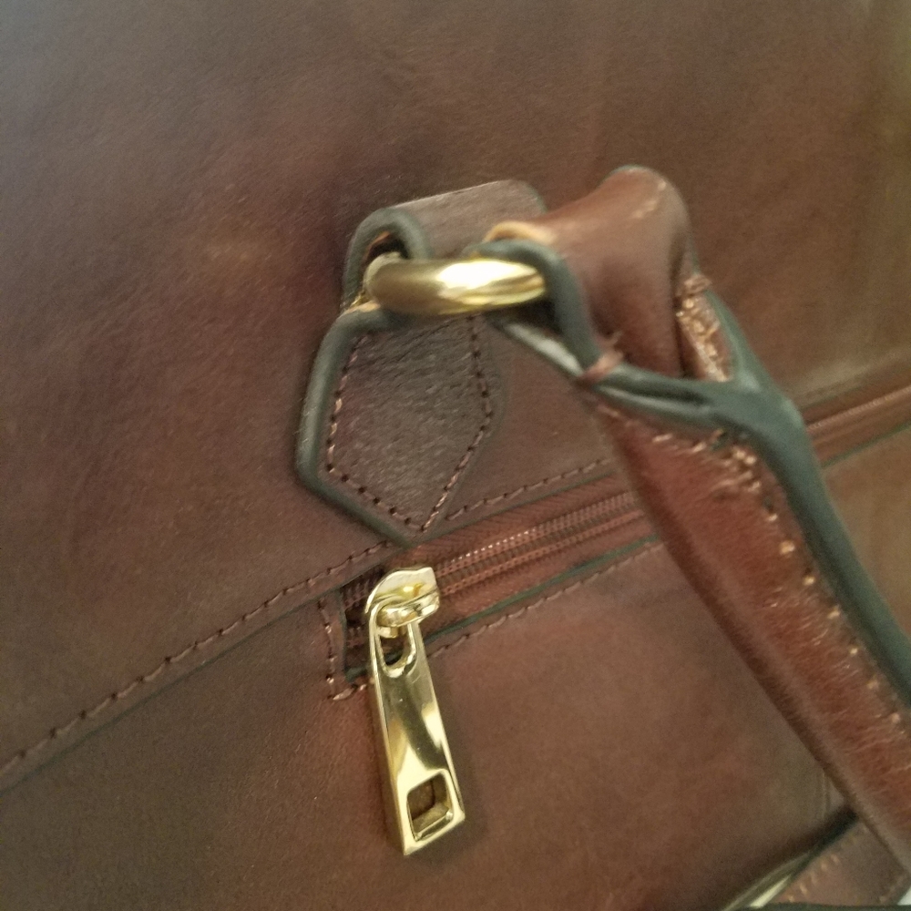 Wilsons Leather Co Burgundy Wine Colored Leather Shoulder and Crossbody Purse - Picture 2 of 8